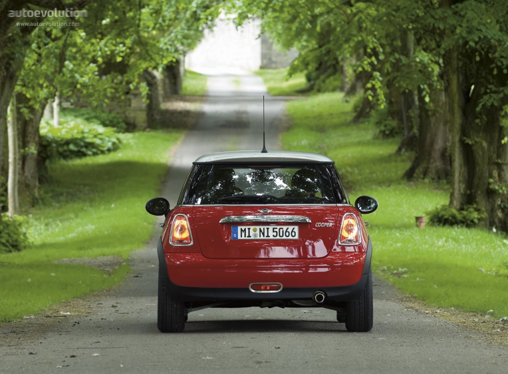 Mini Hatch photo 7