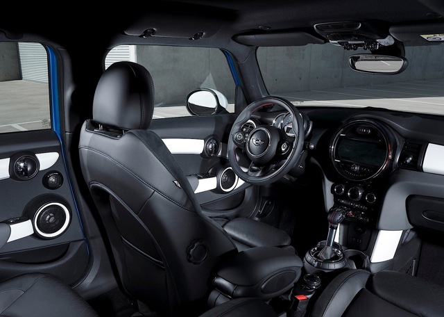 Mini Hatch photo 59