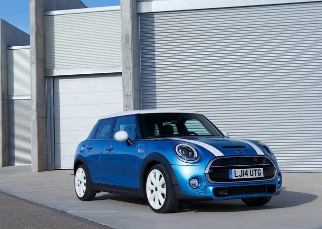 Mini Hatch photo 9