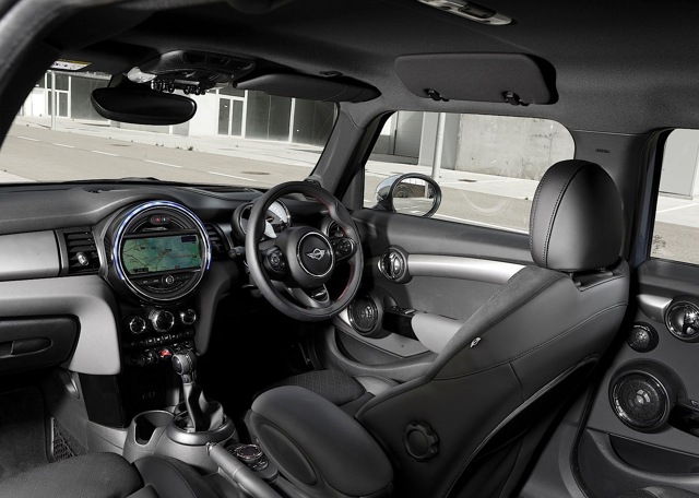 Mini Hatch photo 60