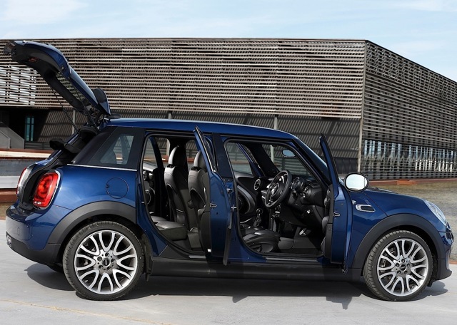 Mini Hatch photo 16