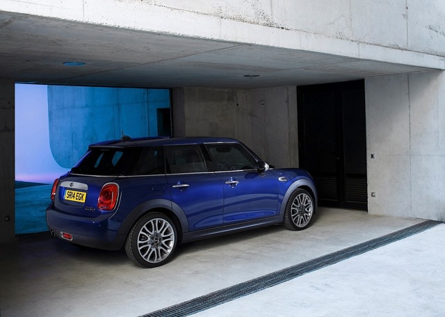 Mini Hatch photo 19