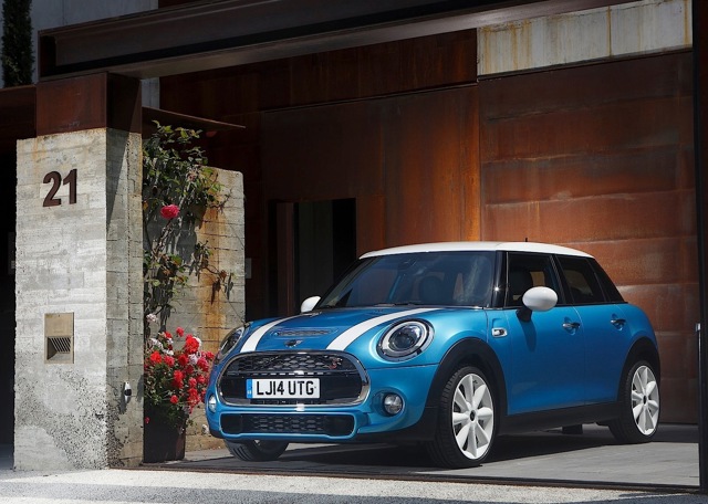 Mini Hatch photo 21