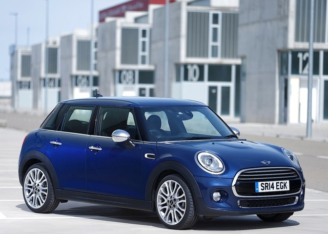 Mini Hatch photo 27
