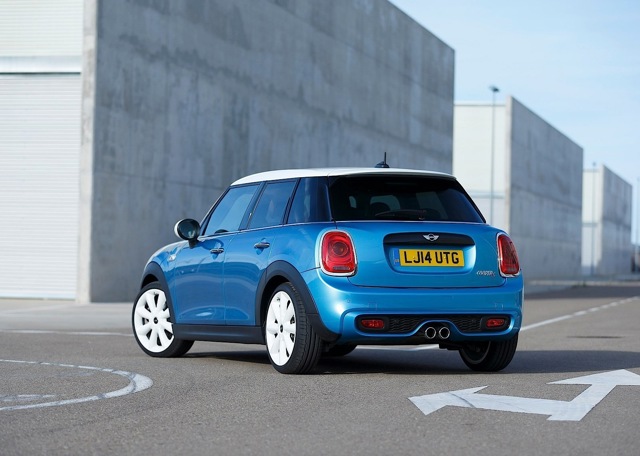 Mini Hatch photo 46
