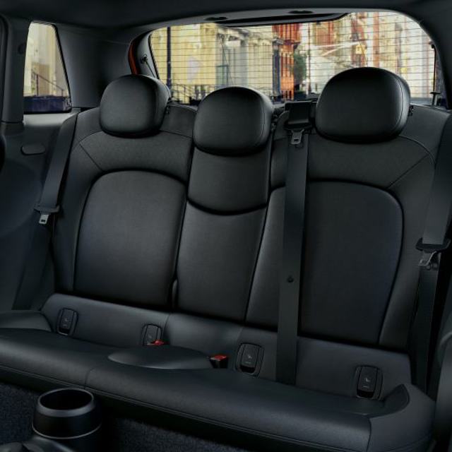 Mini Hatch photo 6