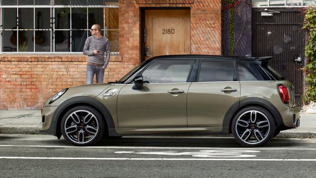 Mini Hatch photo 4