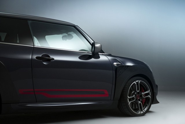 Mini Hatch photo 29