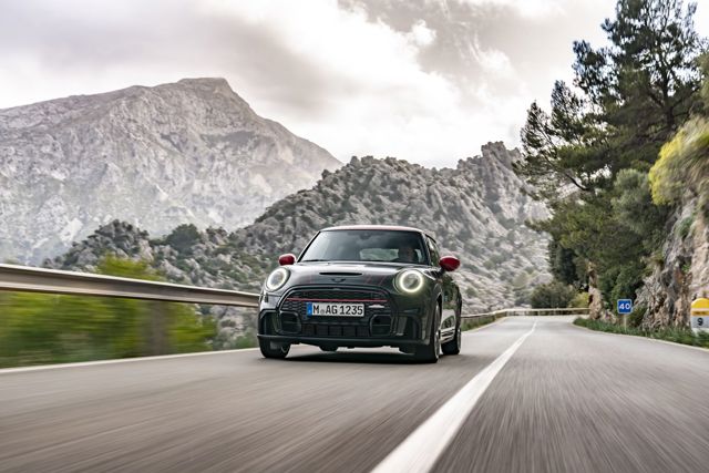 Mini Hatch photo 83