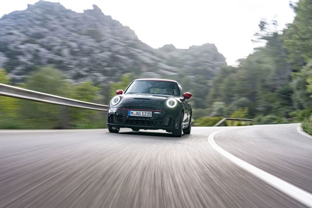 Mini Hatch photo 84
