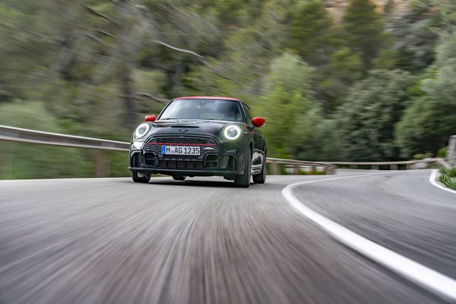 Mini Hatch photo 87