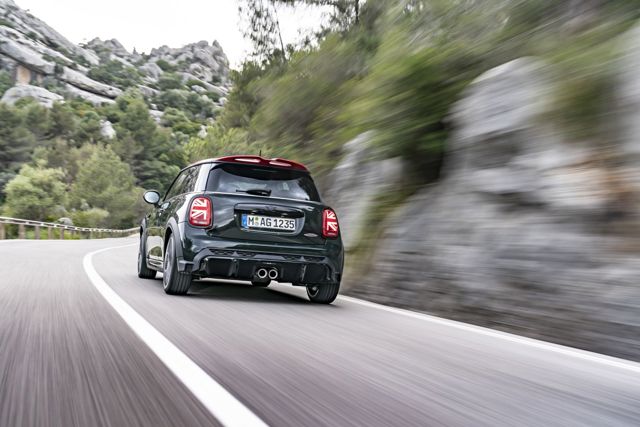 Mini Hatch photo 91