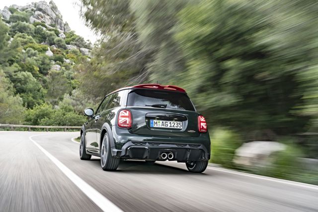 Mini Hatch photo 92