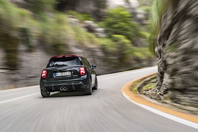 Mini Hatch photo 93