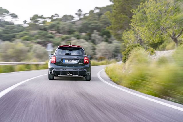 Mini Hatch photo 96