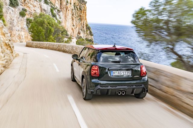 Mini Hatch photo 97