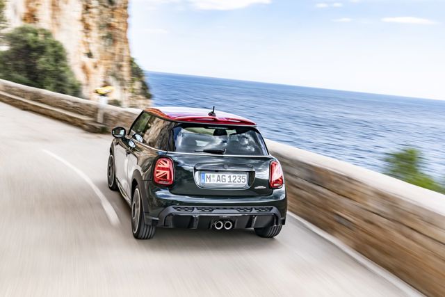 Mini Hatch photo 98