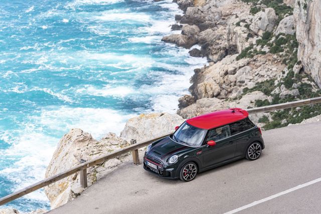 Mini Hatch photo 103