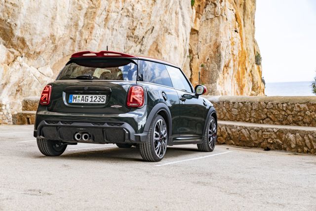 Mini Hatch photo 112