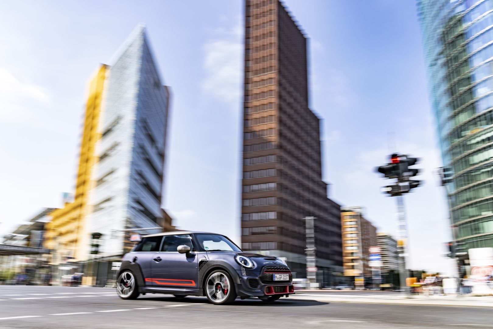 Mini Hatch photo 123