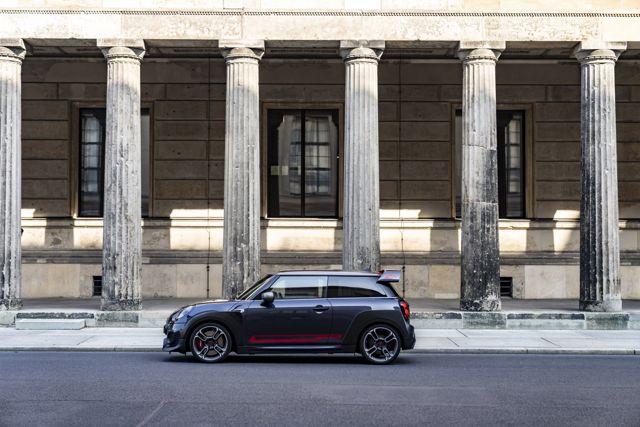 Mini Hatch photo 126