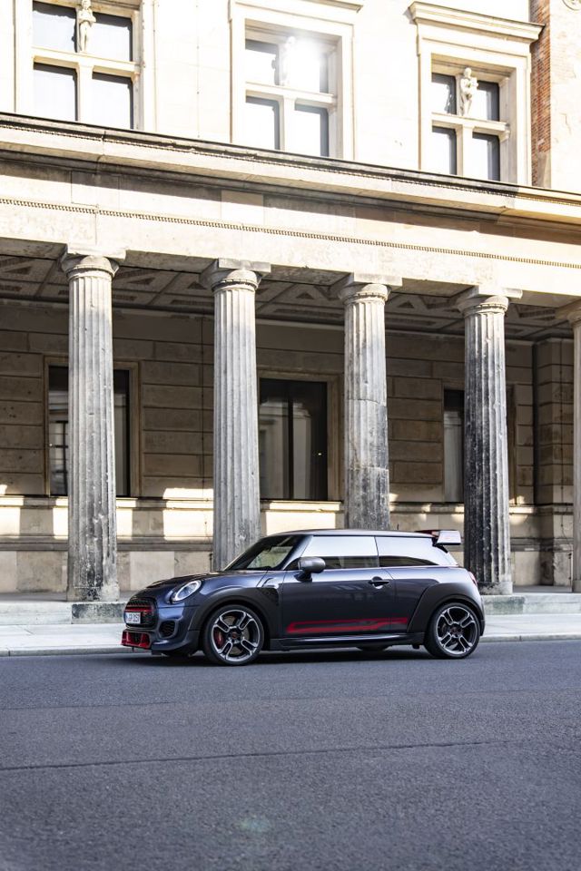 Mini Hatch photo 128