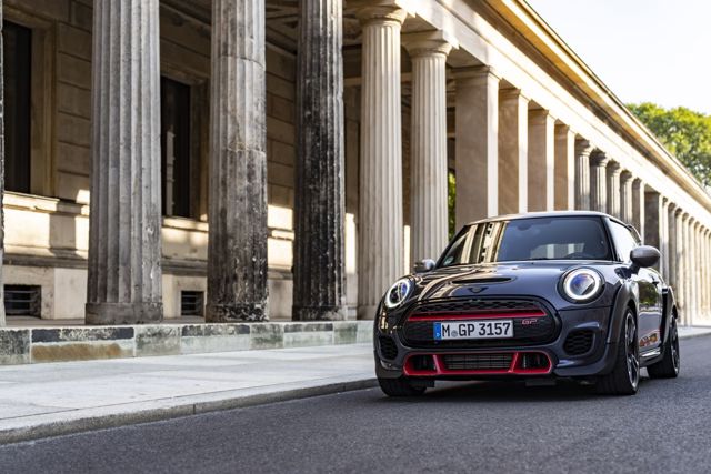 Mini Hatch photo 129
