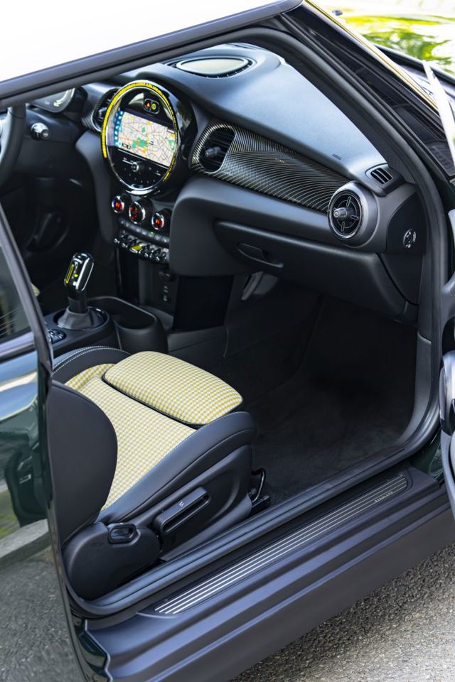 Mini Hatch photo 307