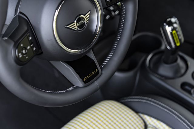 Mini Hatch photo 310