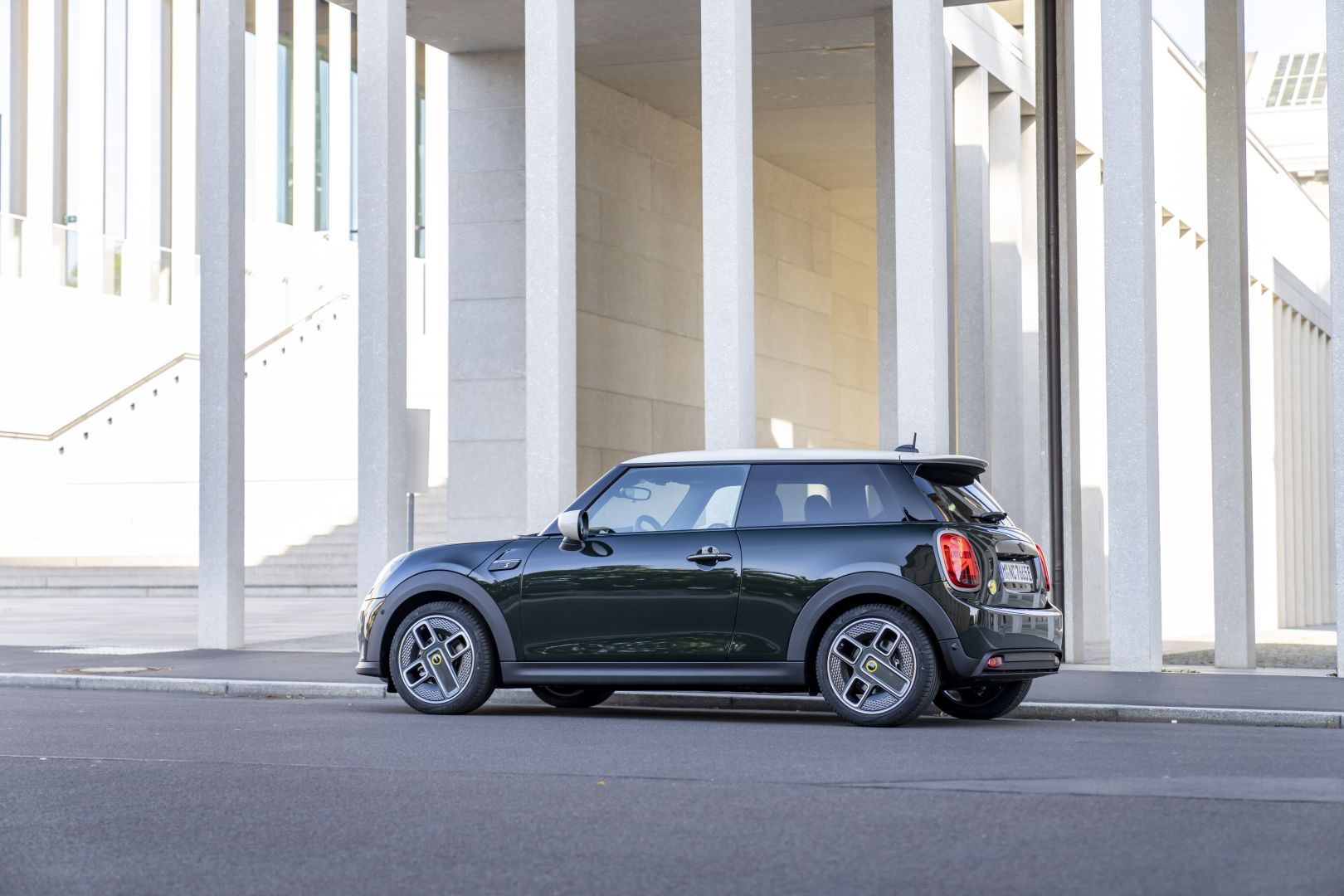 Mini Hatch photo 150