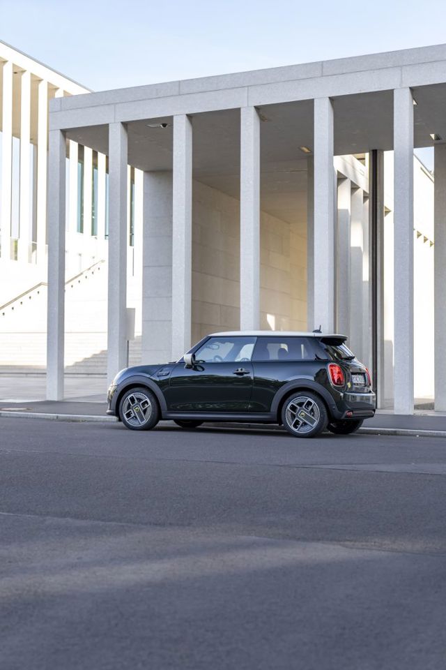 Mini Hatch photo 152