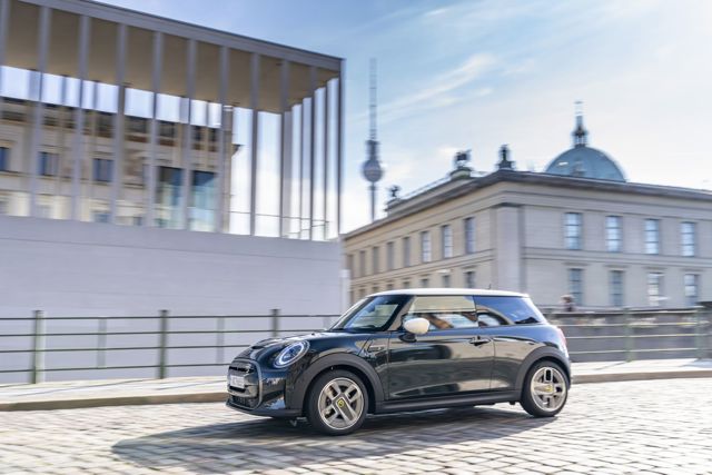 Mini Hatch photo 174
