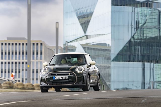 Mini Hatch photo 175