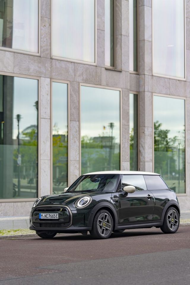 Mini Hatch photo 180