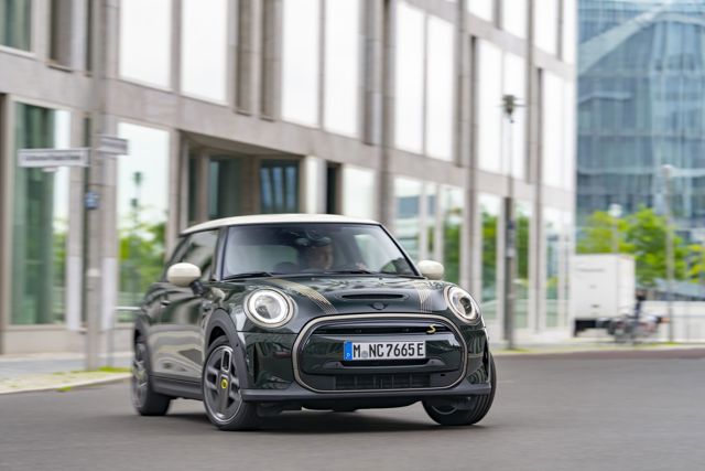 Mini Hatch photo 186
