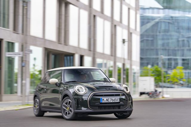 Mini Hatch photo 187