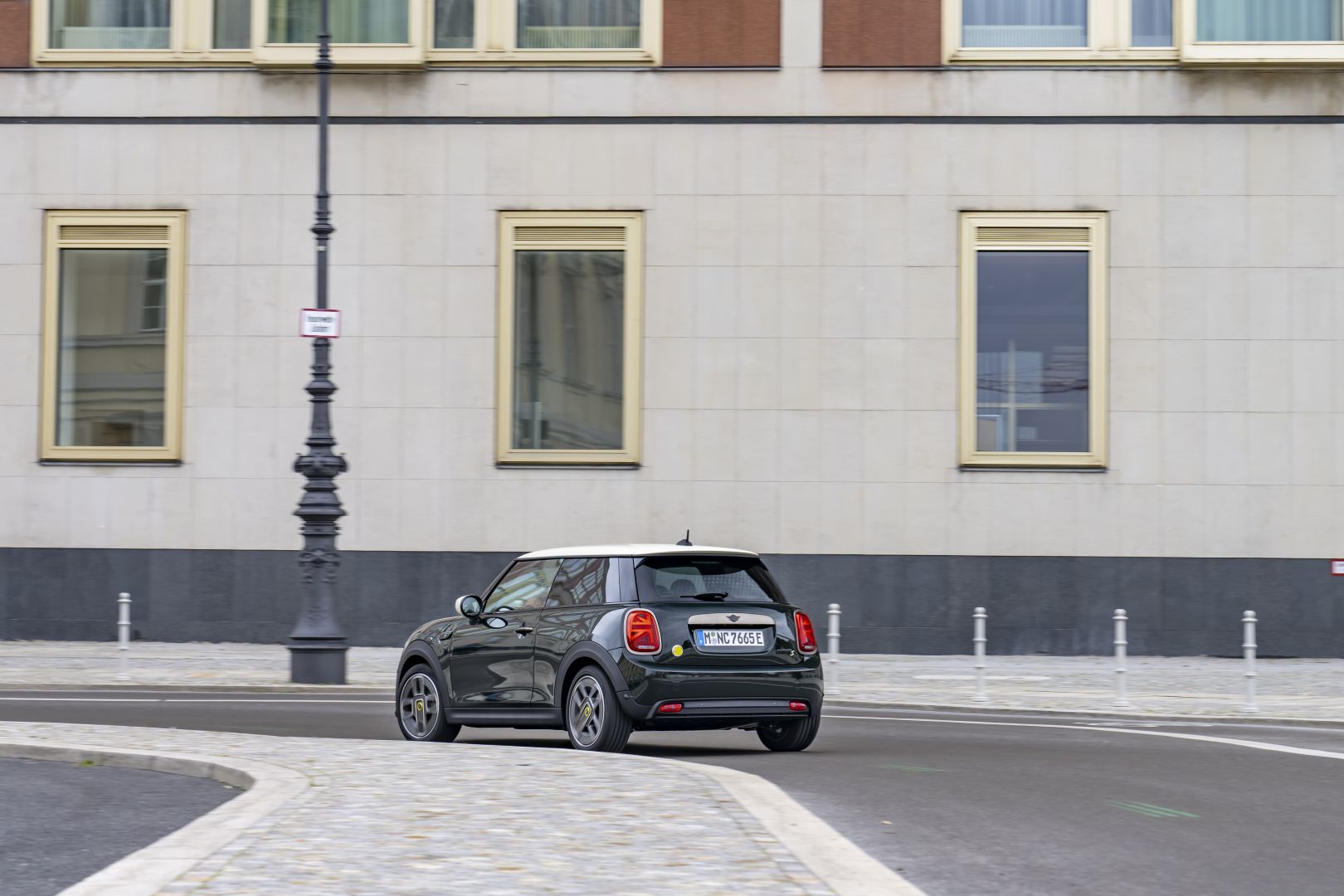 Mini Hatch photo 202