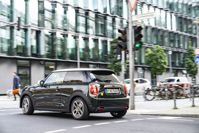 Mini Hatch photo 211