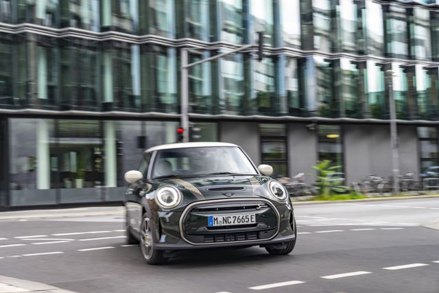 Mini Hatch photo 213