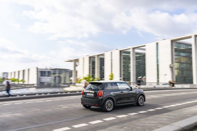 Mini Hatch photo 219