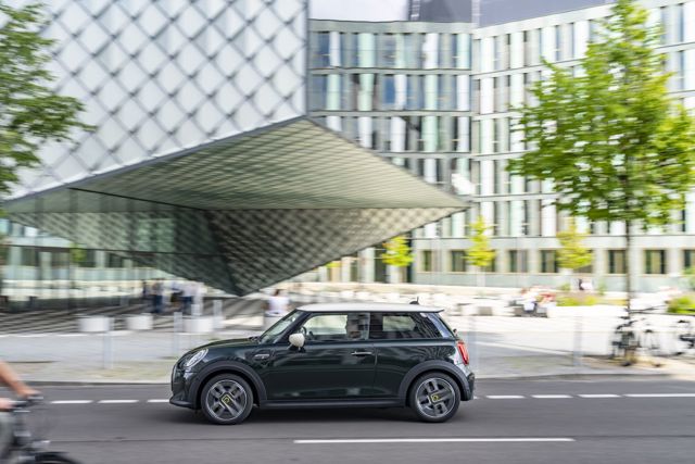 Mini Hatch photo 221
