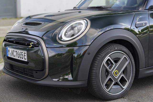Mini Hatch photo 225