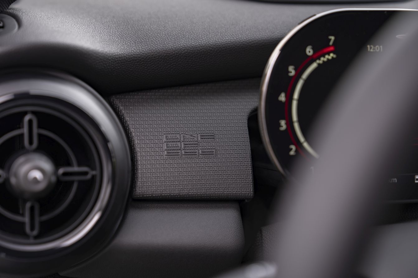 Mini Hatch photo 325