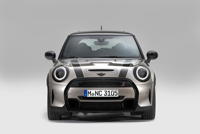 Mini Hatch photo 28