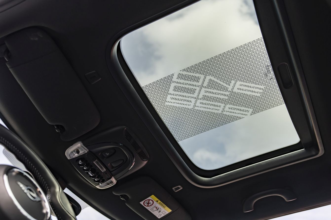 Mini Hatch photo 329