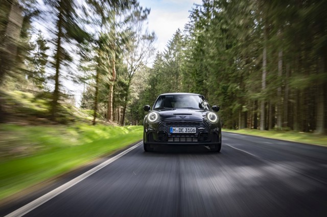 Mini Hatch photo 240