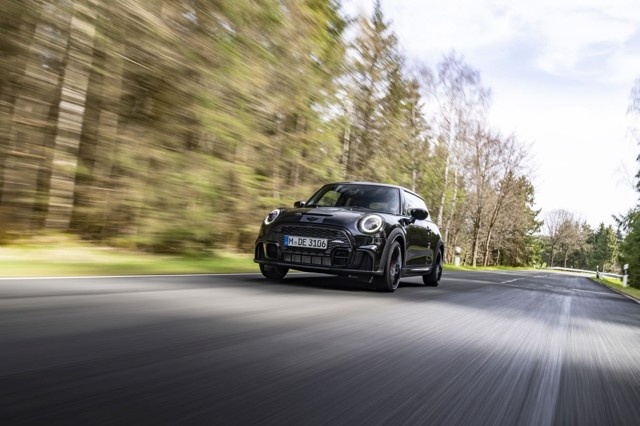 Mini Hatch photo 246