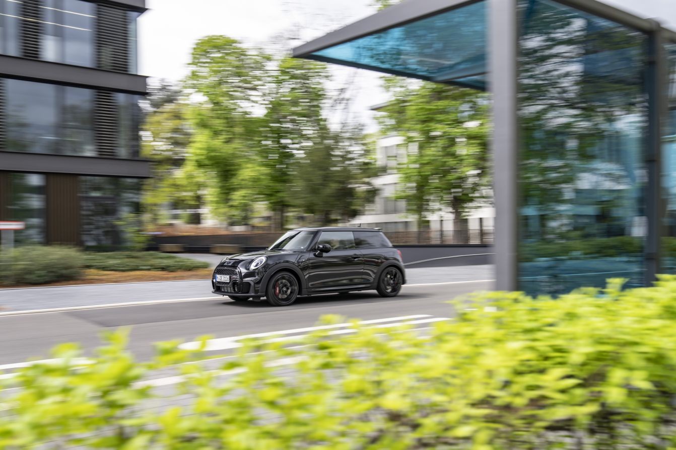 Mini Hatch photo 254