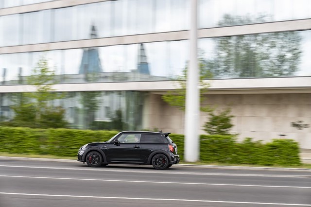 Mini Hatch photo 256