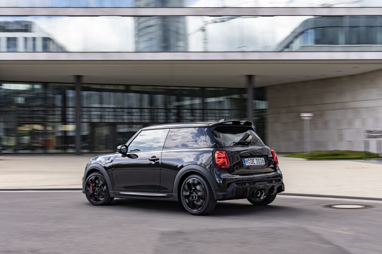 Mini Hatch photo 258